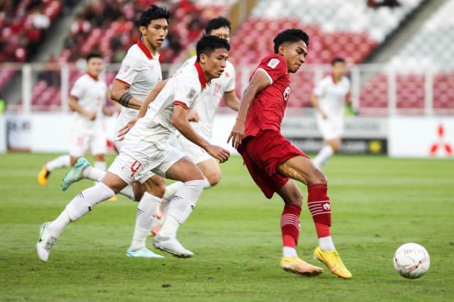 体坛嘉宾点评东南亚四强亚洲杯签位:越南印尼混战(2)