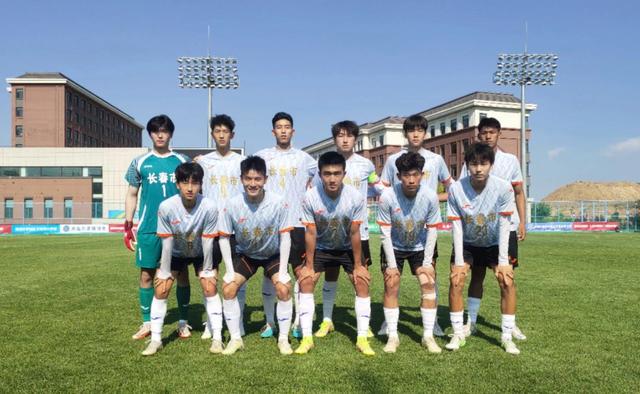 长春亚泰U18队代表长春参加首届学青会获开门红(1)