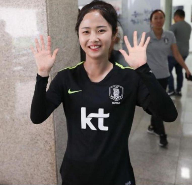 女足世界杯打响，韩国队第一美女缺席！婚后生活幸福(7)