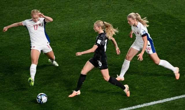 女足世界杯神剧情：榜首不保险，0分球队逆袭，世界冠军濒临出局(5)