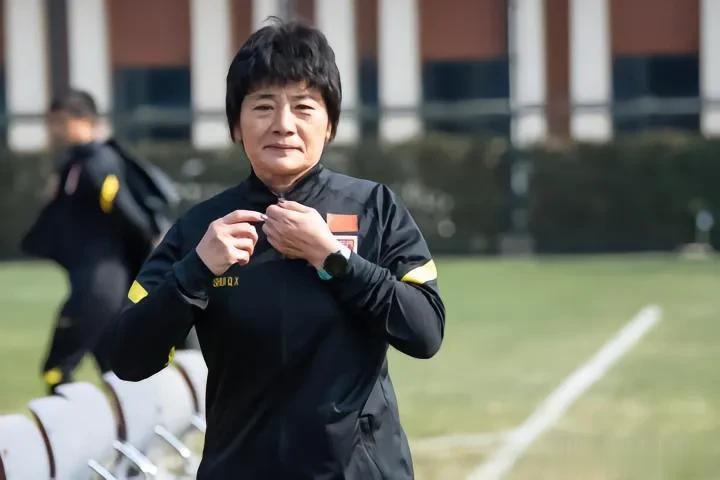 实话实说，给中国女足历任主教练评分

1、马元安（8分）
2、布鲁诺（7分）
3(1)