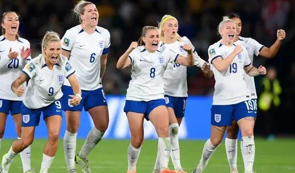 女足世界杯：英格兰女足VS哥伦比亚女足，主队状态出众，本场拿下三分(1)