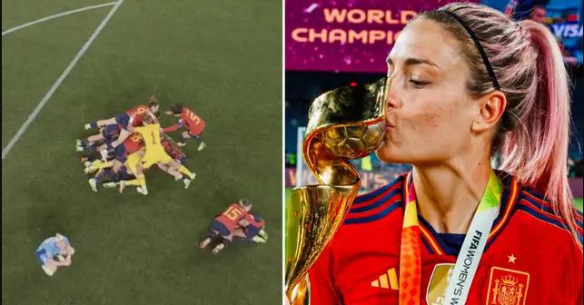巴萨女足球员庆祝西班牙女足世界杯胜利的 9 张最佳照片(1)