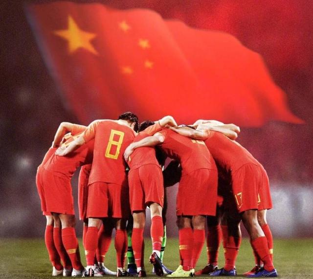 太意外！上海海港8人入选国足，亚冠惨败防线获重用，世预赛悬了(2)