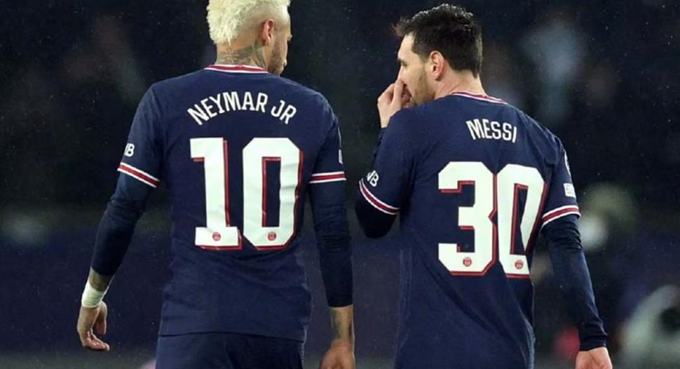 内马尔采访表示他和梅西在巴黎踢球这段经历并不顺利(1)