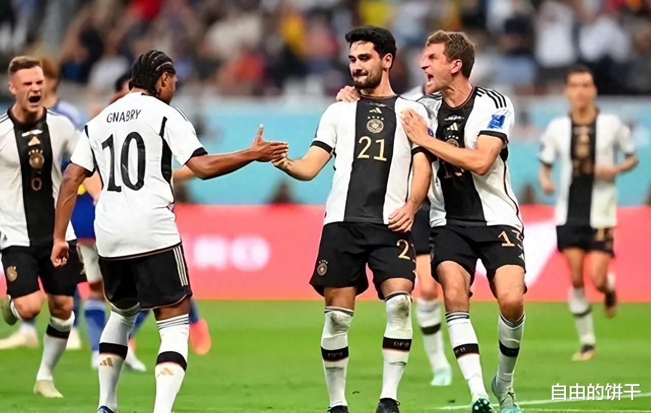 德国被日本打爆，1比4输给日本，看了比赛的球迷：日本队收着踢了(9)