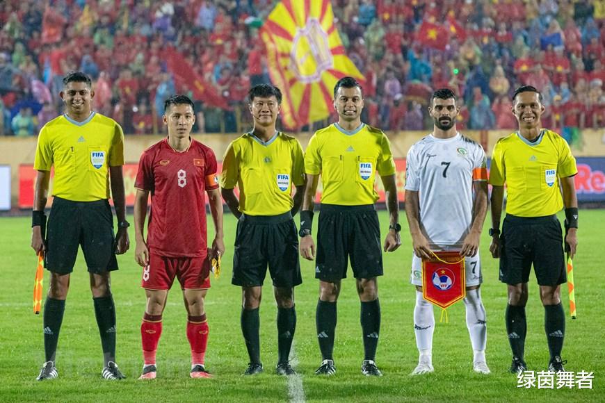 2-0！三连胜！越南足球强势崛起，力克国足苦主，剑指2026世界杯(3)