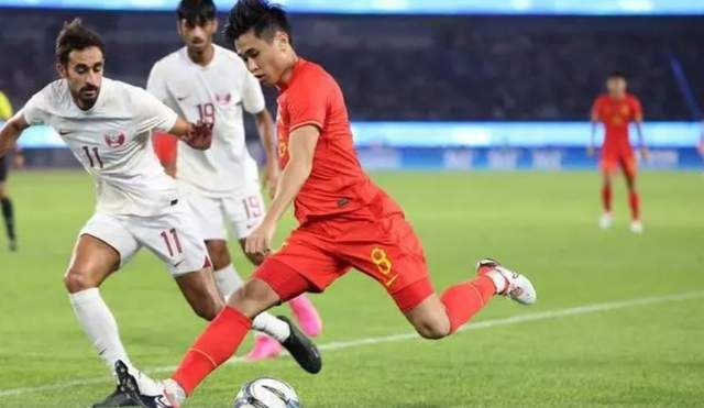 亚运会惊现黑哨，中国男足1-0卡塔尔，高准翼给裁判竖起大拇指(4)