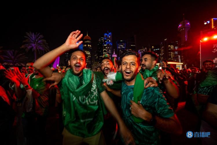 足球报：沙特申办2034世界杯得到大量支持，很可能是唯一申办方(1)