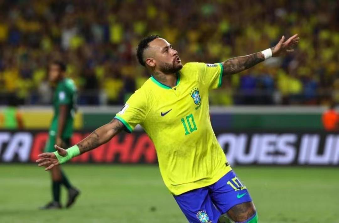 巴西世预赛不败终结，内马尔再成“伤星”(1)