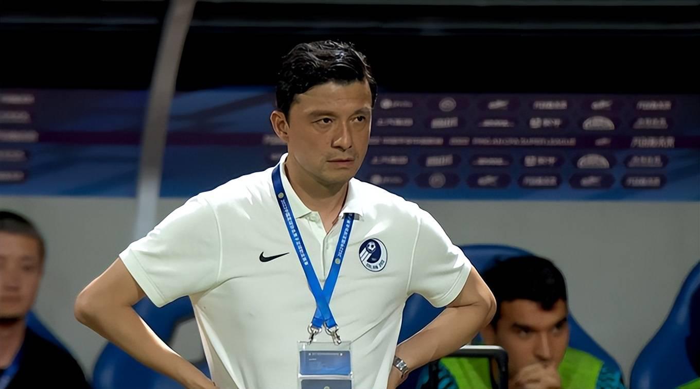 上港哈维尔跟大连人谢晖 应该是本赛季中超教练的卧龙跟凤雏(5)