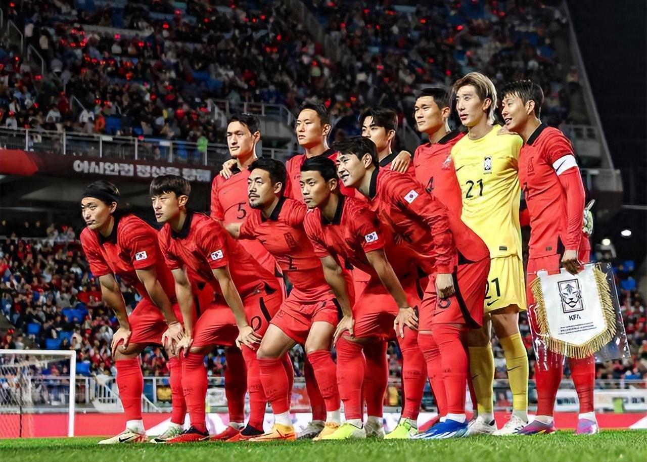 韩国教练克林斯曼 让孙兴慜组成攻击群 是太尊重国足 还是拿国足祭旗(1)
