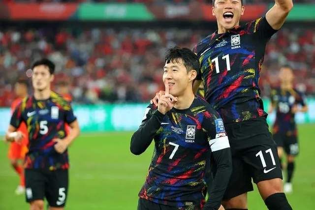 世预赛结束后2小时，韩国七大球星连夜做出意外决定，国足真幸福(5)