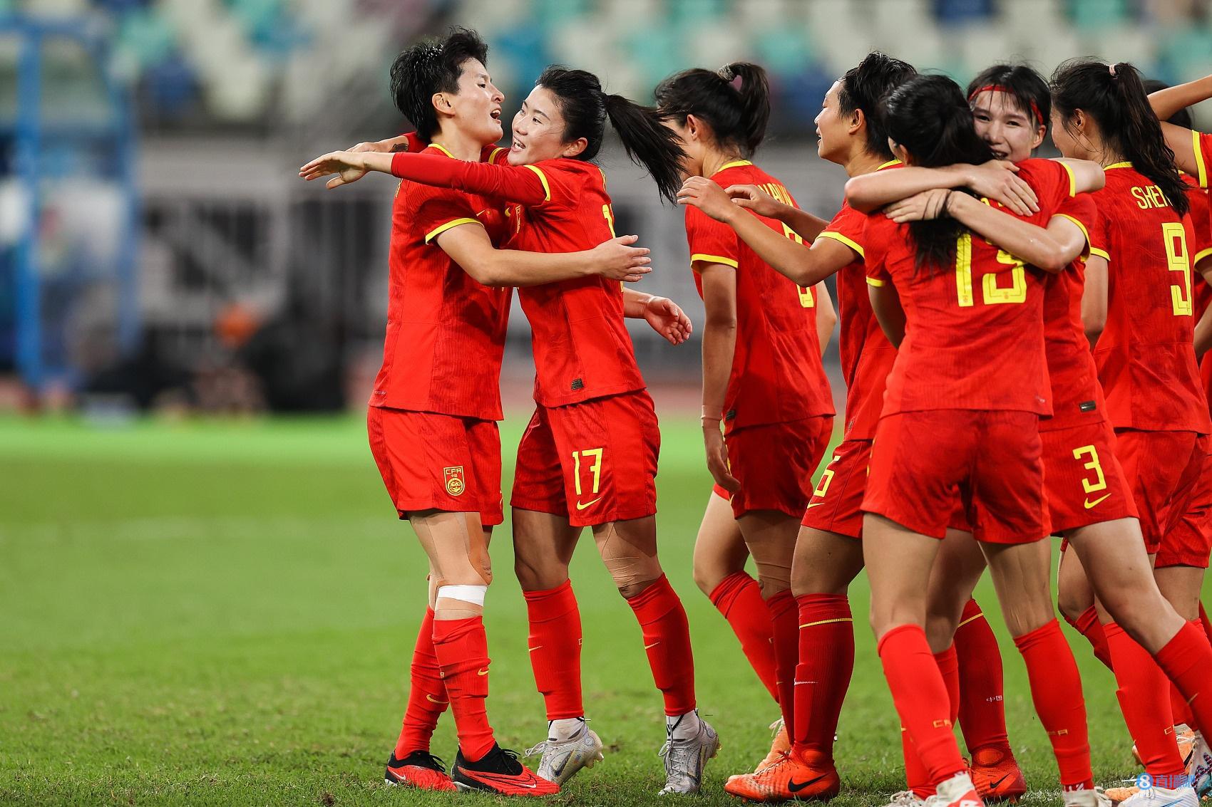 东体：中国女足应该尽早确定主帅，明年可以安排13场热身赛(1)