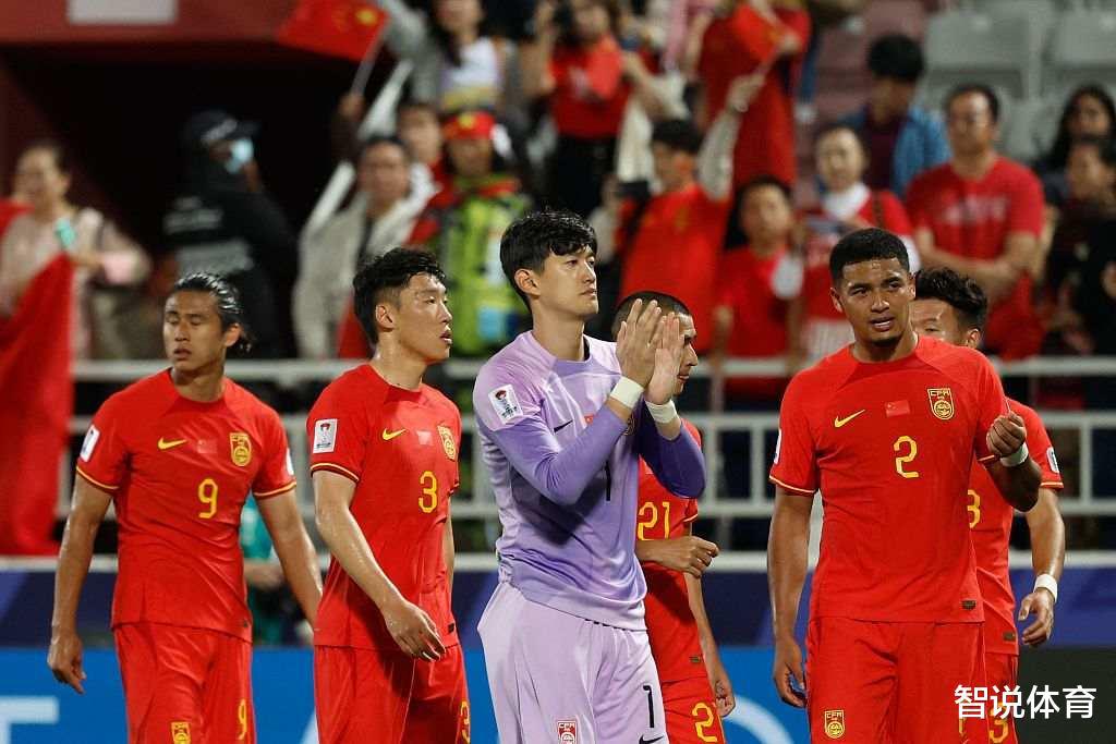 男足首场亚洲杯总结：3人不能用，2人需调整，3人能扛大旗(1)