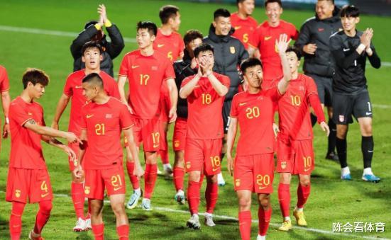 正式官宣，中国男足VS新加坡开球时间敲定，CCTV5直播，球迷沸腾(1)