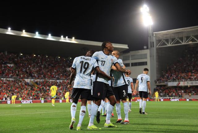 C罗缺阵 葡萄牙5比2赢瑞典 两队交锋史上最大比分(5)