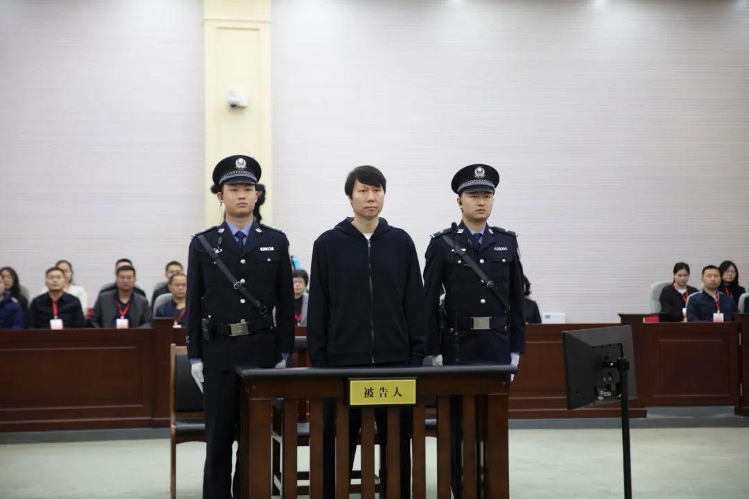 李铁受审被控五宗罪 涉案金额超1亿 足坛腐败案时间线(1)