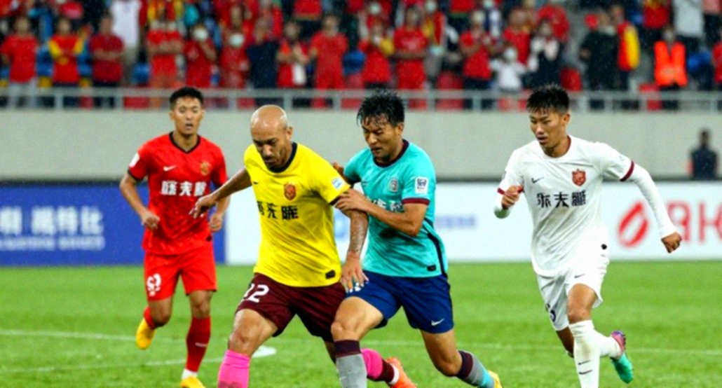 Mặt trái của Quả bóng vàng: Cựu giám đốc France Football kể lại vụ hối lộ bằng phong bì và những đồn đoán về sức ép từ Real Madrid