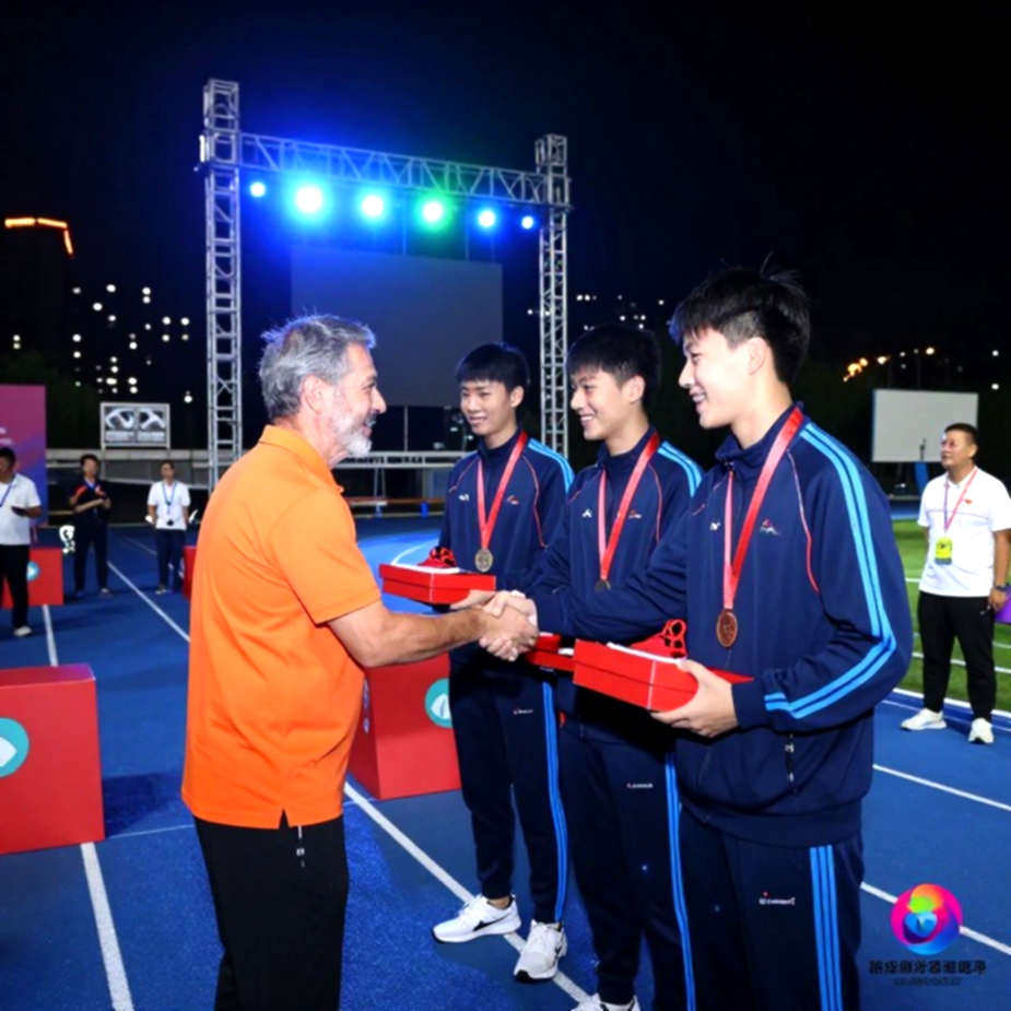 Thương vụ Son Heung-min sang Al-Ittihad: Xác suất 40% và những cánh cửa không ai thấy Thương vụ Son Heung-min sang Al-Ittihad: Xác suất 40% và những cánh cửa không ai thấy