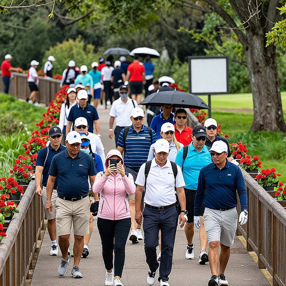 Paul Casey dẫn đầu Omega European Masters với lời thề từ thiện lay động lòng người